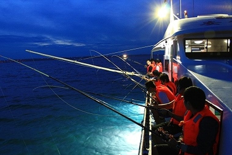 海洋牧場・夜釣小管